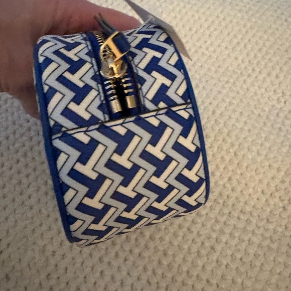 Tory Burch T-Zag Cosmetic Pouch - NWT - Picture 3 of 9